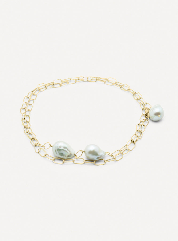 MOON DROPS - Femminity and harmony - Golden silver rectangular chain and baroque pearl - [18DELPERO]