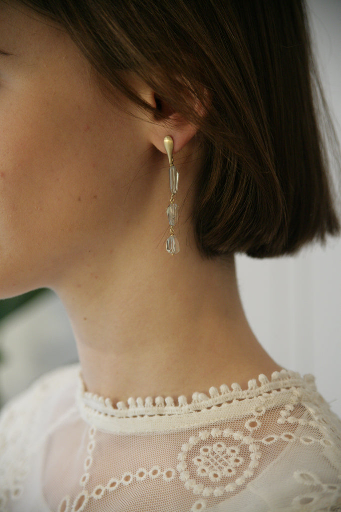 BREEZE - Calm, intuiton, balance - golden silver green sapphire dangle earrings - [18DELPERO]