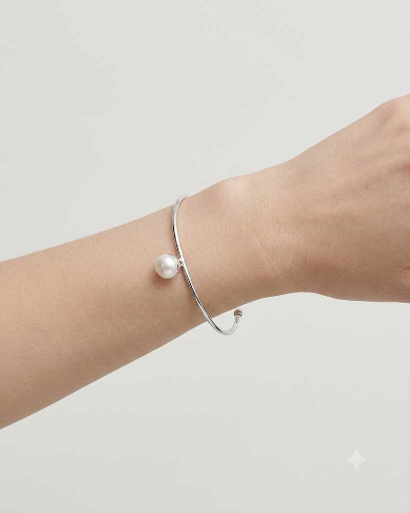 THE MOON bracelet - sterlig silver adjustable bracelet with fresh water pearl pendent - [18DELPERO]